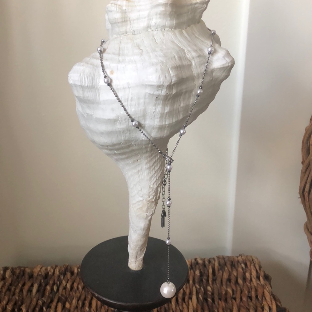 Silver-tone faux pearl necklace